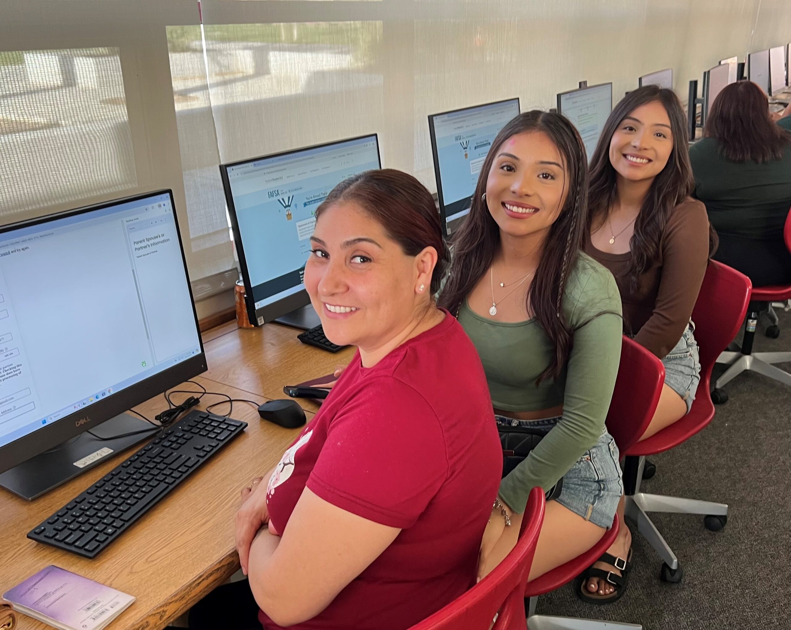 Foundation Conducts FAFSA Test at Santa Maria High School
